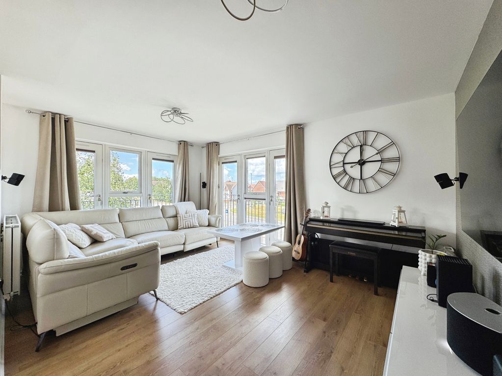 Property photo 2 of 11 Pbox-Img.Jpg