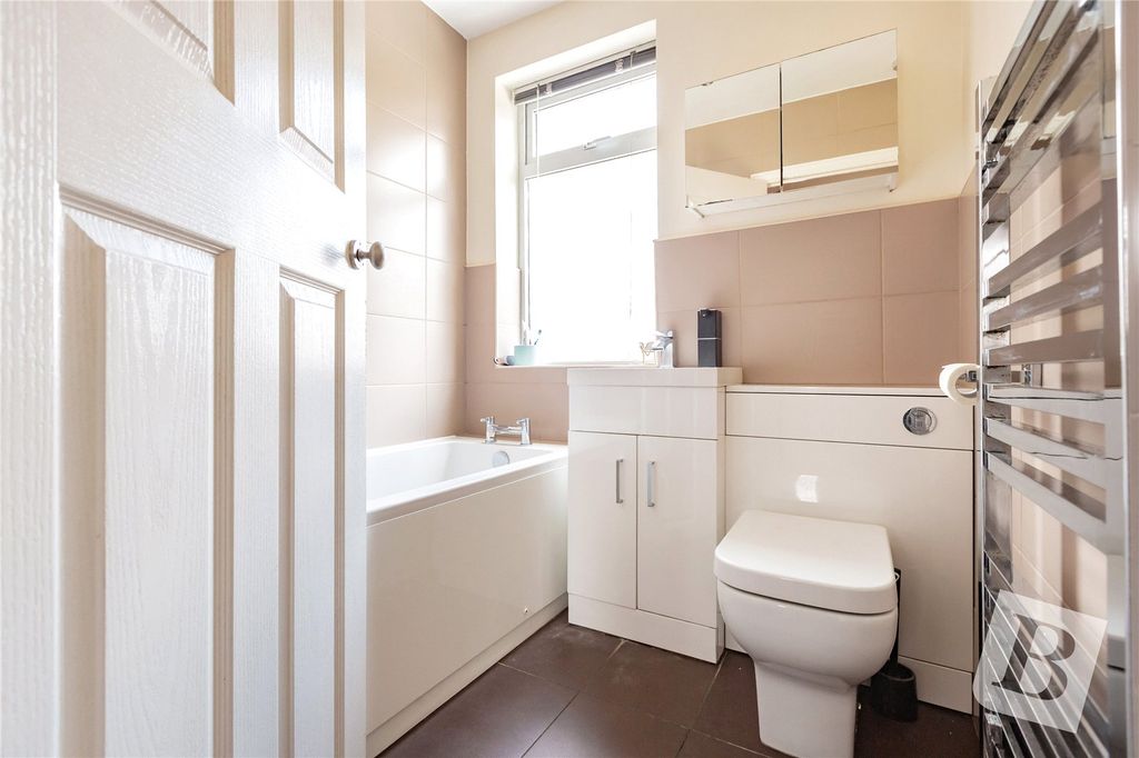 Property photo 3 of 10 Picture No. 10