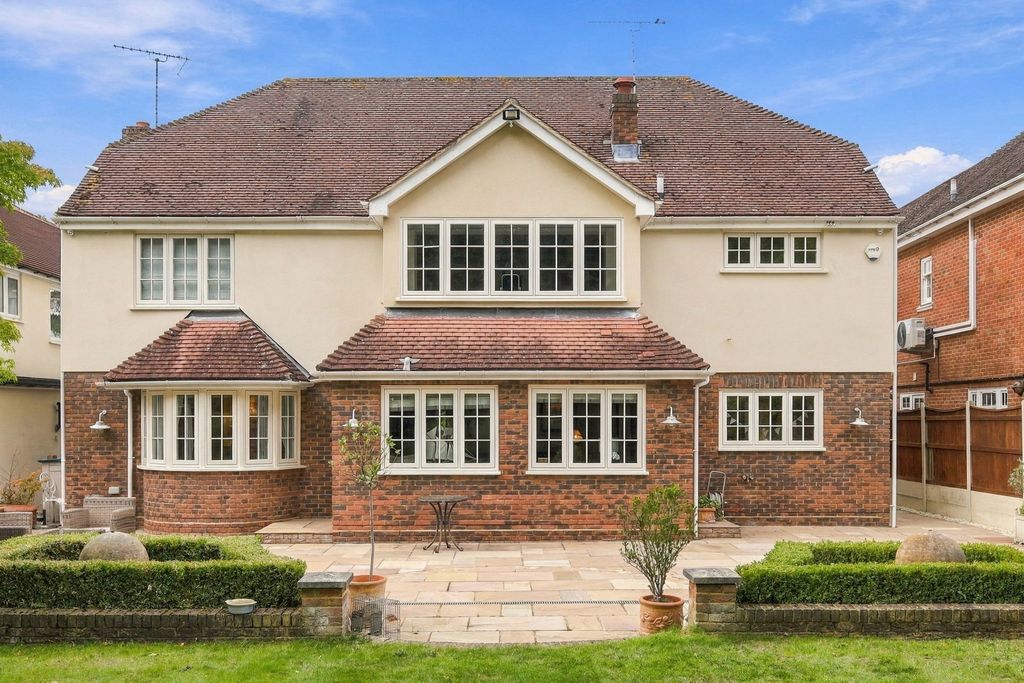Property photo 1 of 45