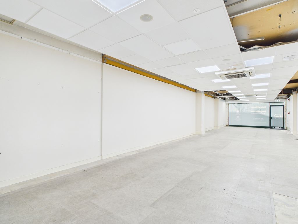 Property photo 3 of 15 Photo 6