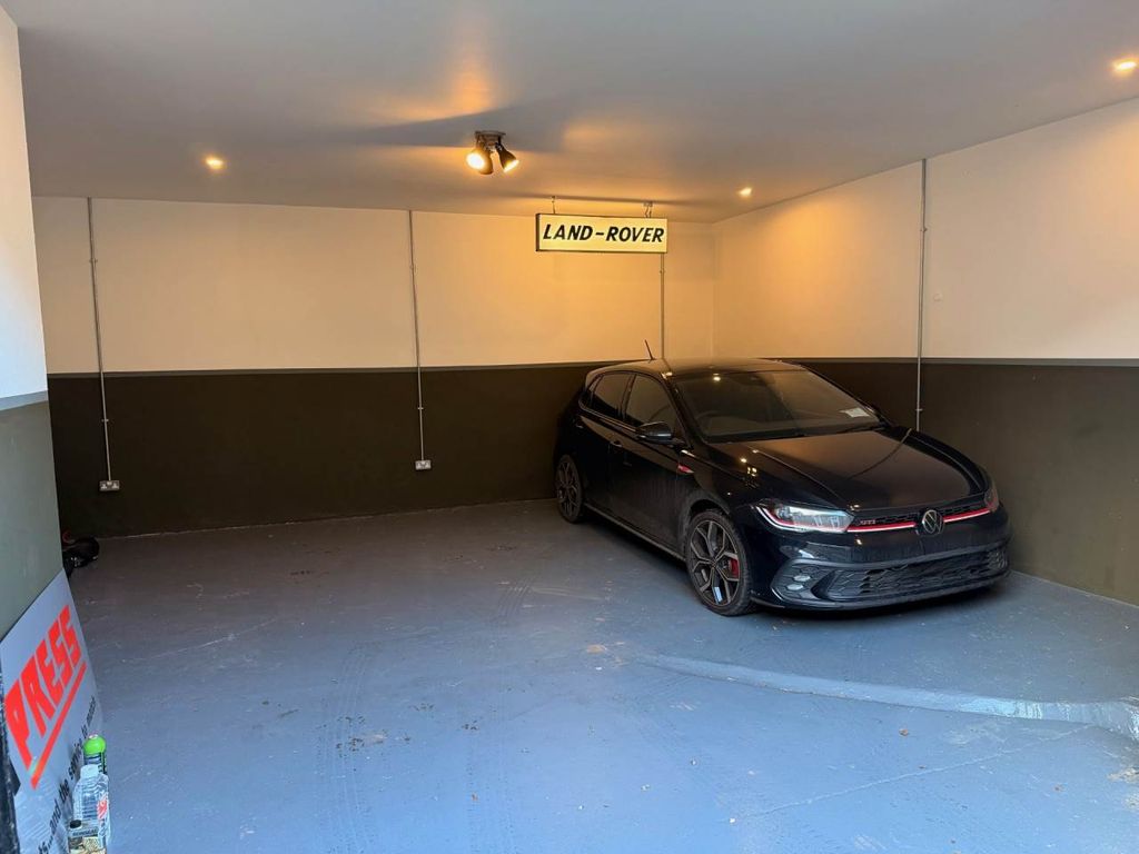 Property photo 3 of 3 20787Aec-7Dca-4742-B2F7-Cdf1E0789Ac7