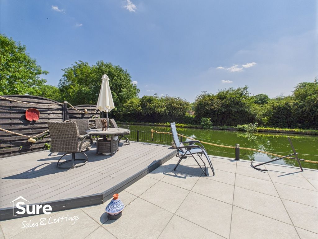 Property photo 3 of 20 4442362