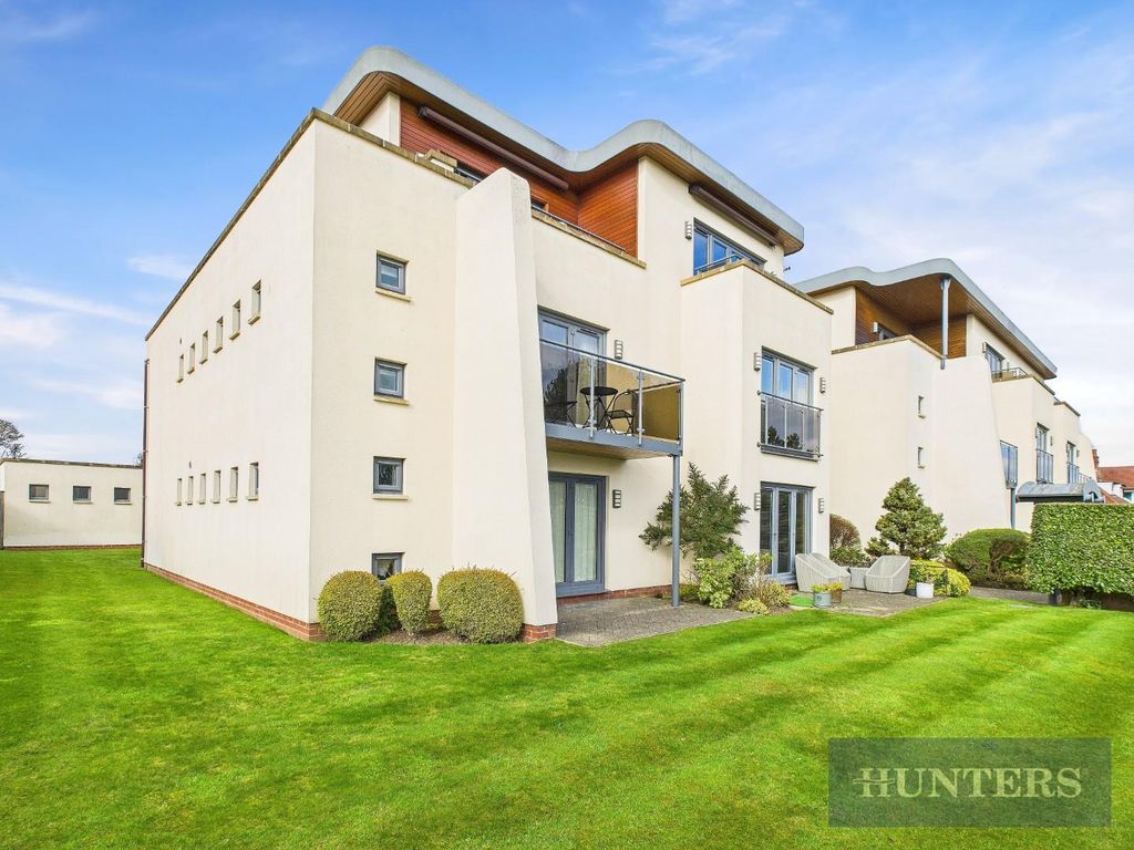 Property photo 1 of 18 Cam03407G0-Pr0547-Still021.Jpg