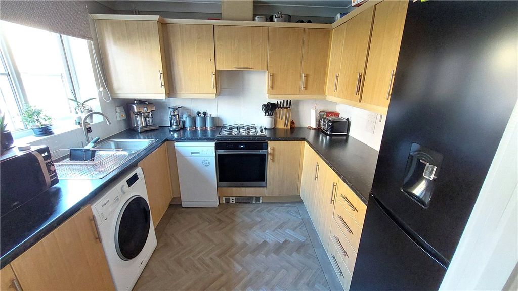 Property photo 3 of 15 Picture No. 08