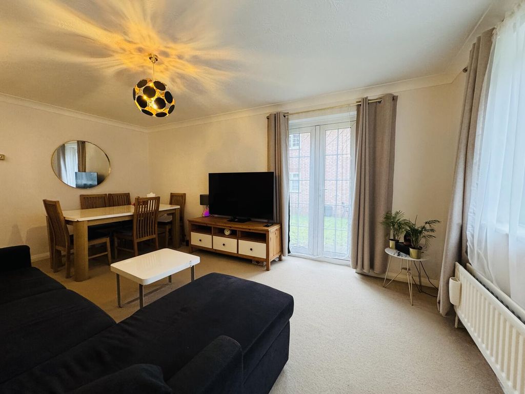 Property photo 3 of 12 Living Room