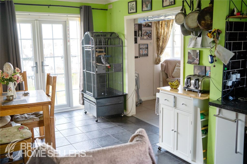 Property photo 3 of 19 Picture No. 09