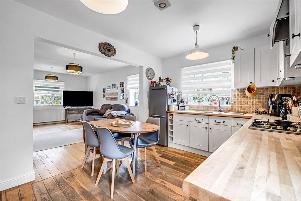 Property photo 3 of 26 Kitchen Dining