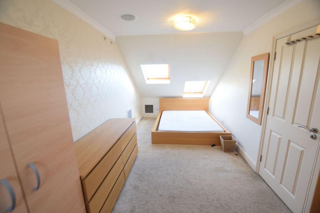 Property photo 2 of 4