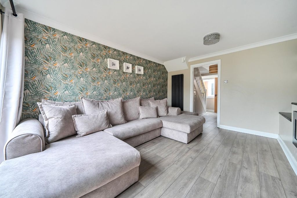 Property photo 3 of 16 1-6A2Bc256E20Fd-1472454-4-6A2Adc0077694-1.Jpg