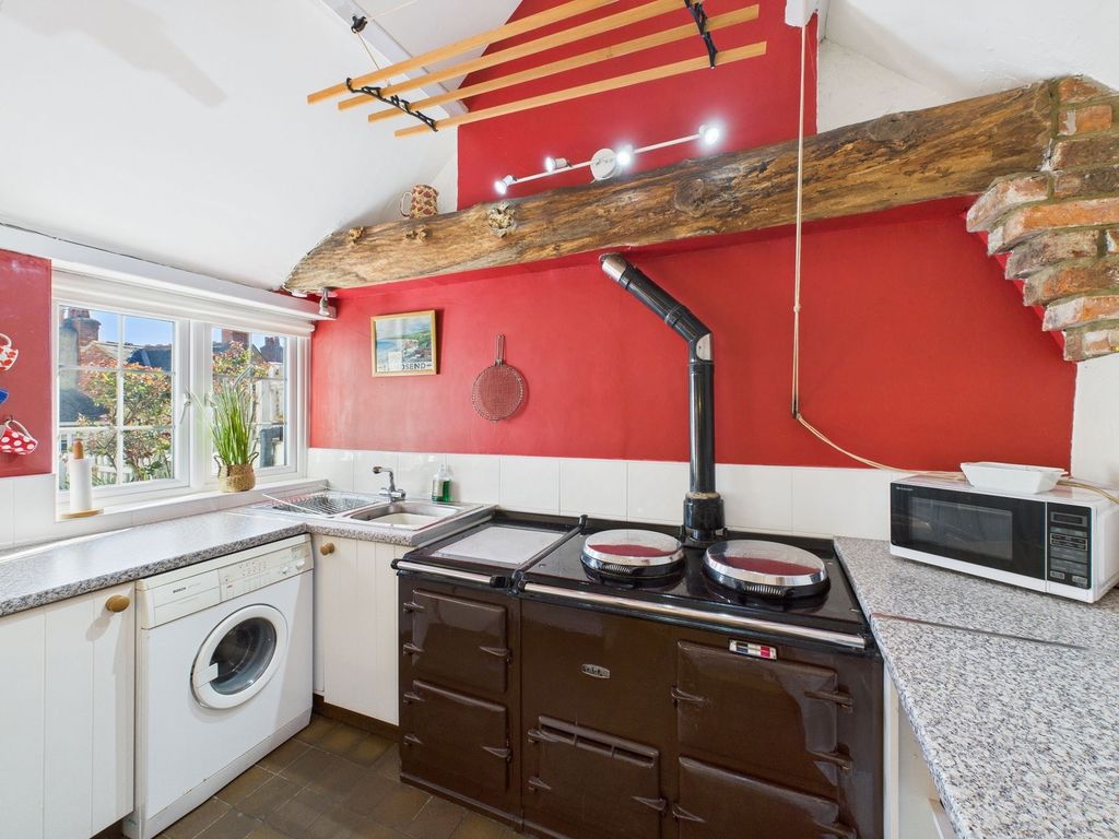 Property photo 3 of 19