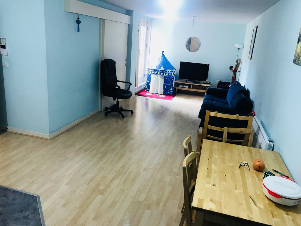 Property photo 2 of 9