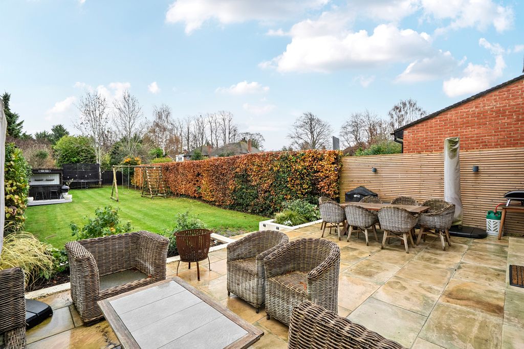 Property photo 3 of 33 Picture No. 13