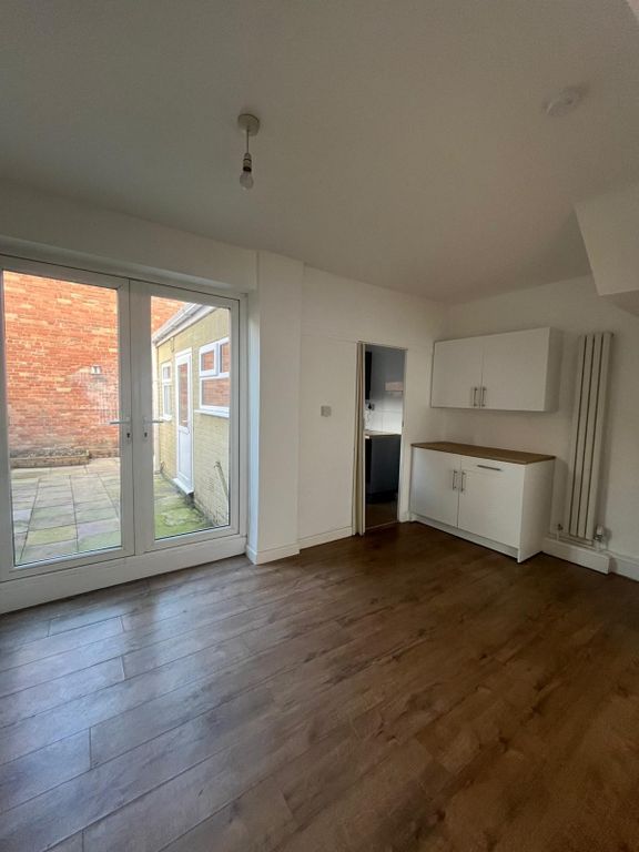 Property photo 3 of 11 Image