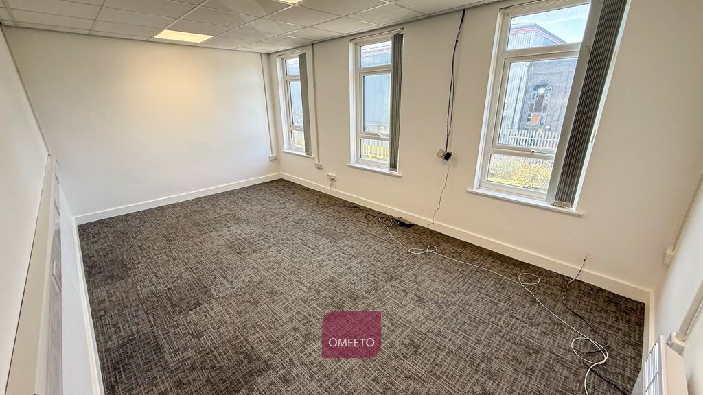 Property photo 2 of 5 Offices To Rent