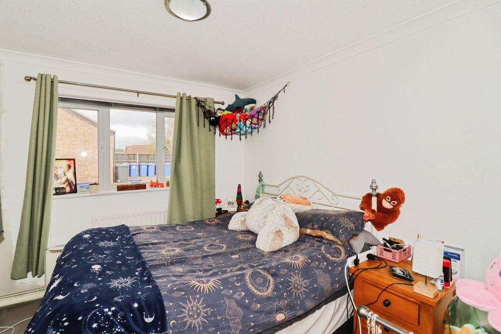 Additional image 4 of 1 bed flat for saleGainsborough Drive, Halesworth IP19