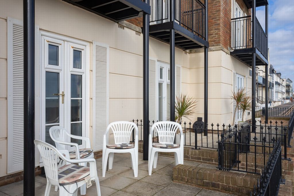 Property photo 1 of 19 Terrace
