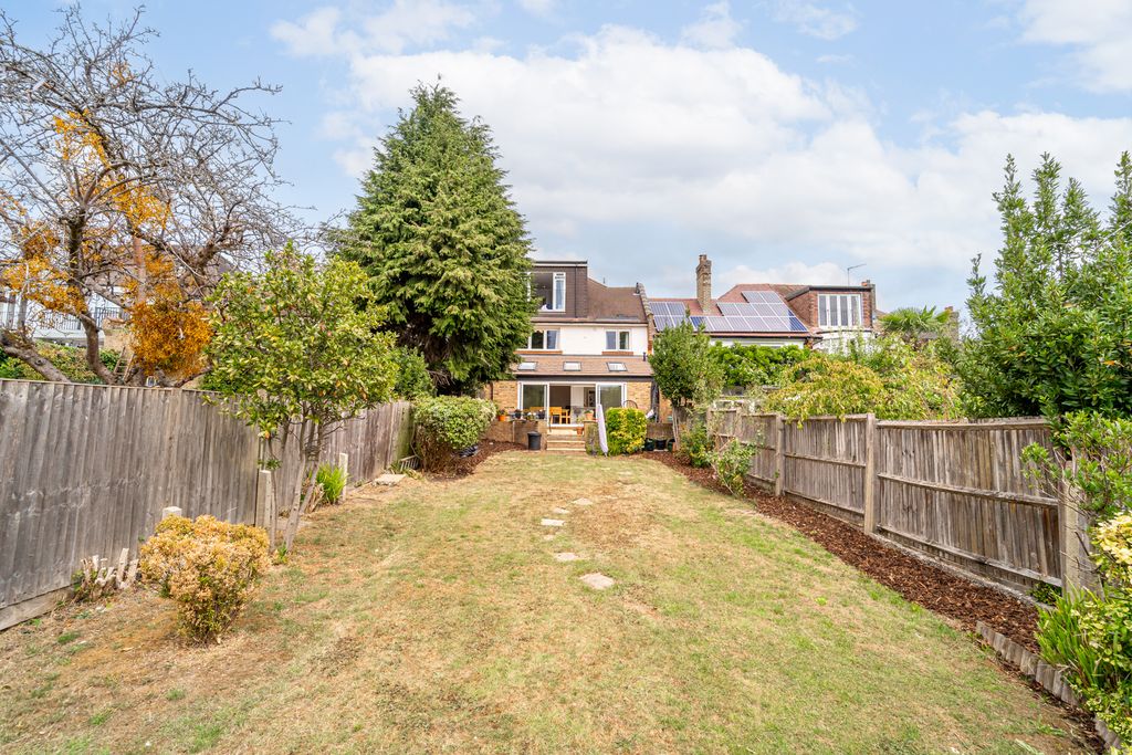 Property photo 2 of 22 Ndb02830-Edit
