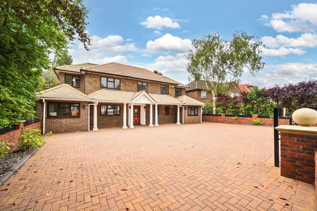 Property photo 1 of 28 1329659-1-68A2F7F...