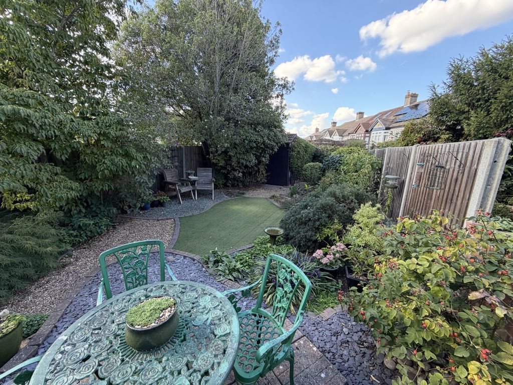 Property photo 2 of 10 Photo 6