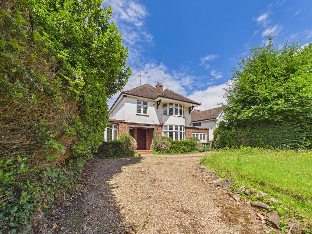 Property photo 1 of 31