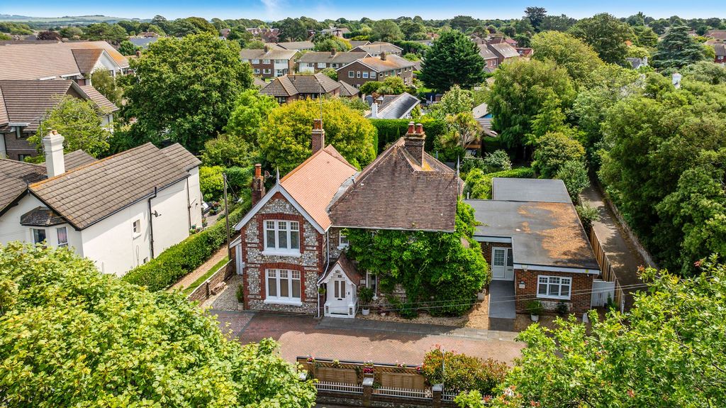 Property photo 2 of 22 Drone