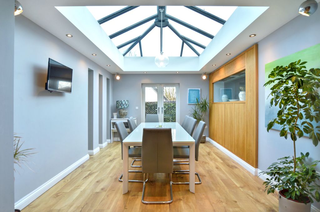 Property photo 3 of 40