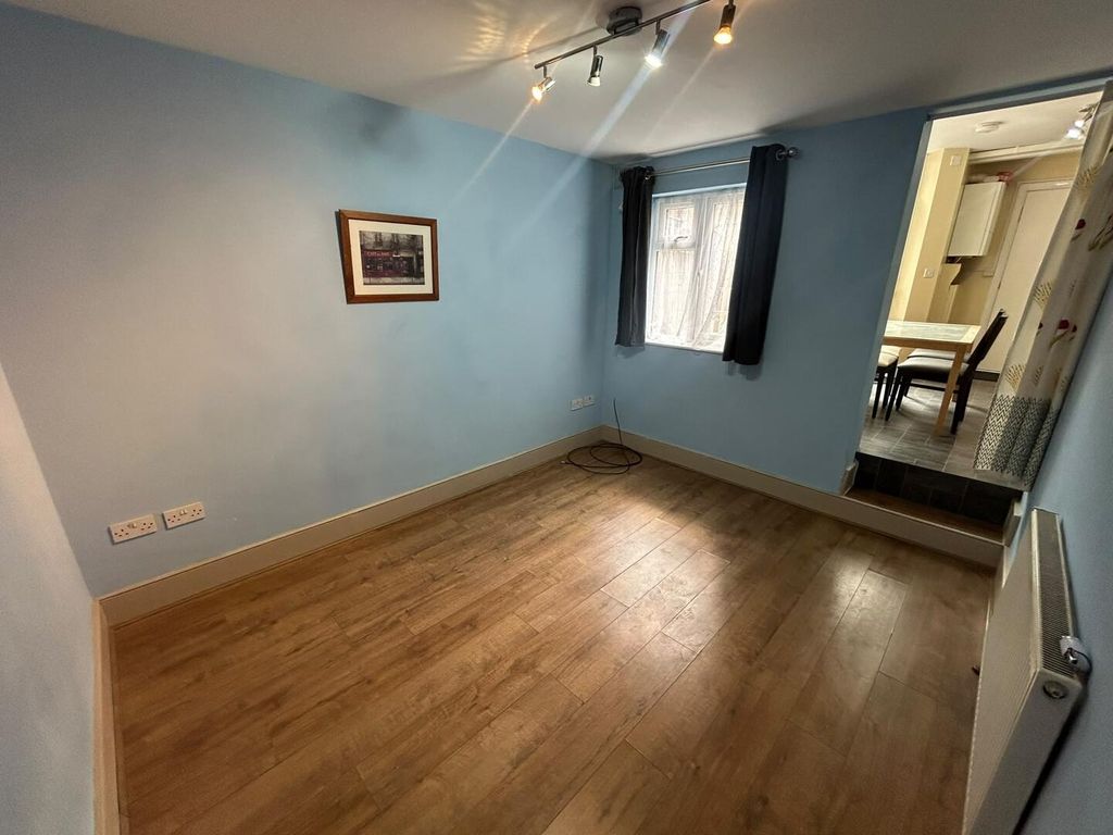 Property photo 3 of 8 Living Room