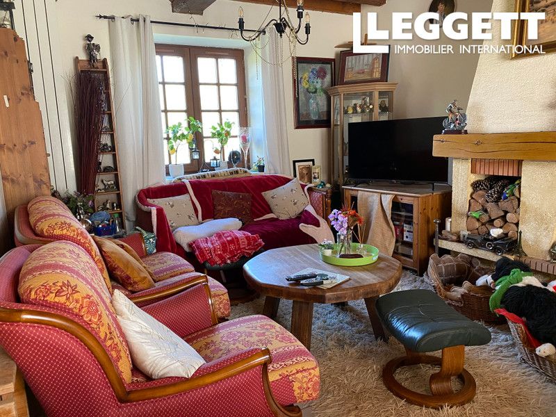 Property photo 3 of 10