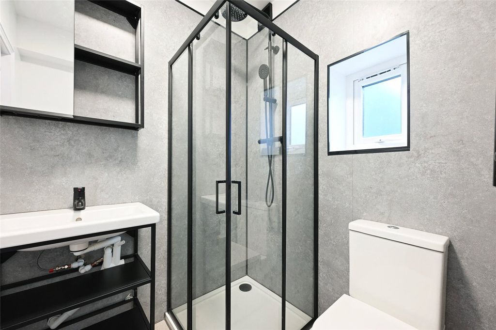 Property photo 3 of 9 Picture No. 04