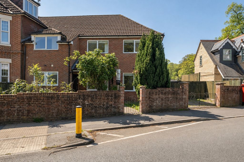 Property photo 1 of 17 Picture No. 52
