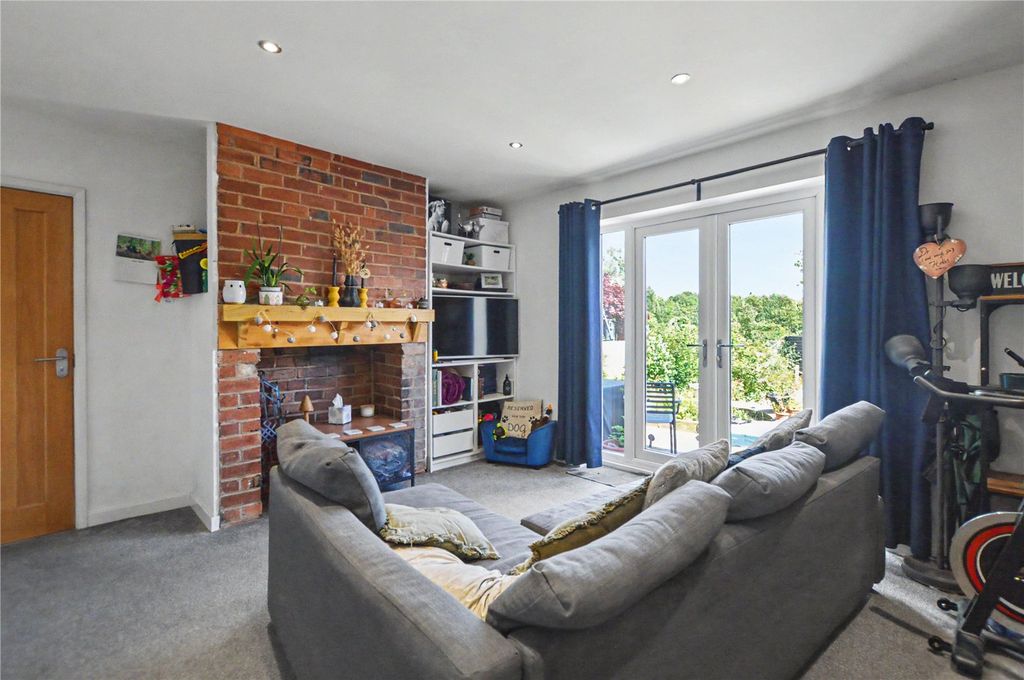 Property photo 2 of 19 Picture No. 07