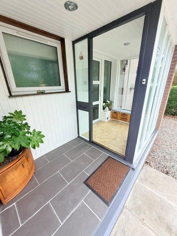Property photo 3 of 36