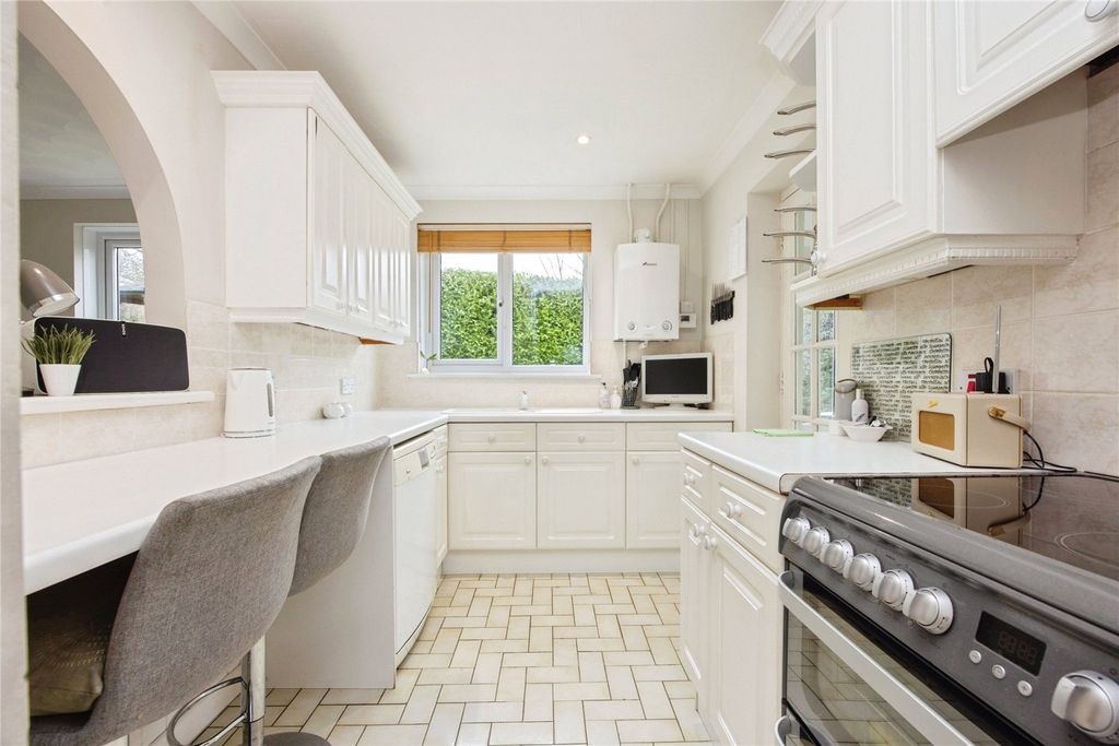 Property photo 3 of 19 Picture No. 12