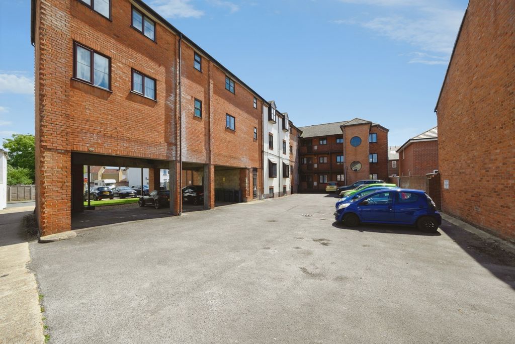 Property photo 1 of 11 Pbox-Img.Jpg