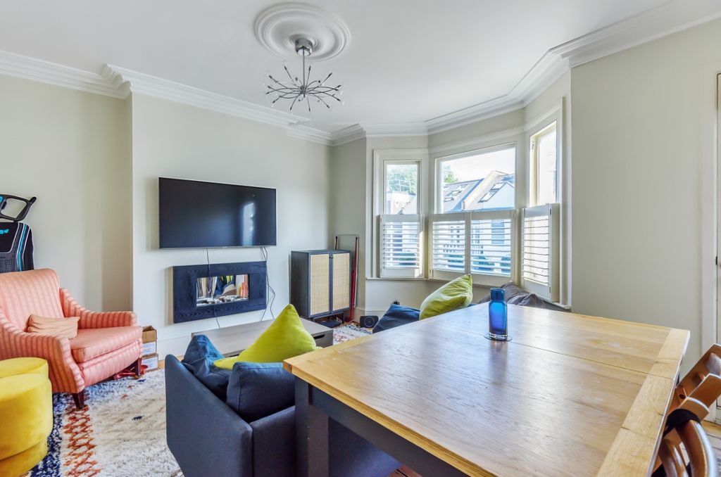 Property photo 2 of 10 899926 (3)