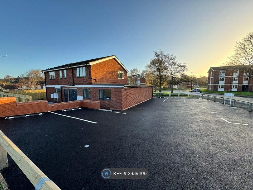 Property photo 2 of 13