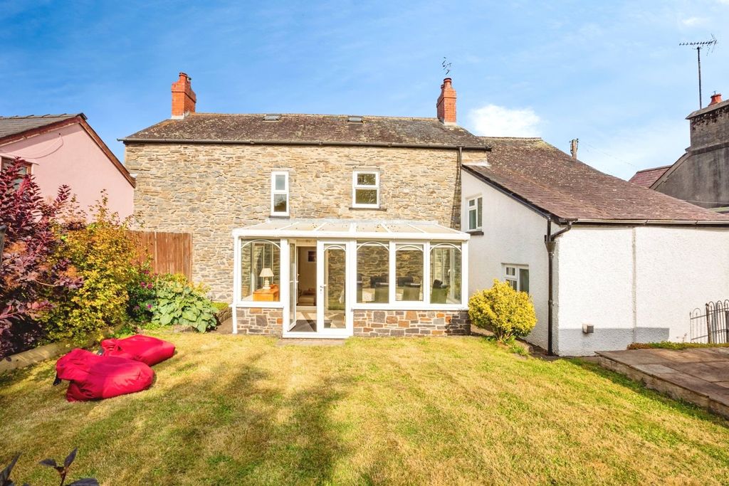 Property photo 2 of 29 Photo