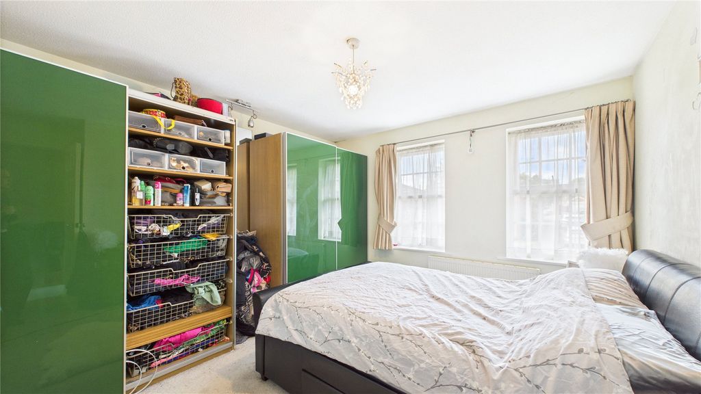 Additional image 11 of 4 bed detached house for saleLightwater, Surrey GU18
