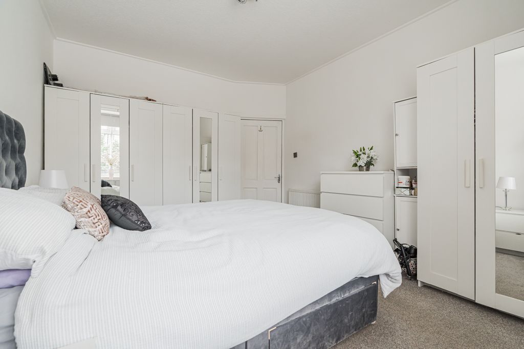Additional image 10 of 2 bed flat for sale159 Colinton Mains Road, Edinburgh EH13