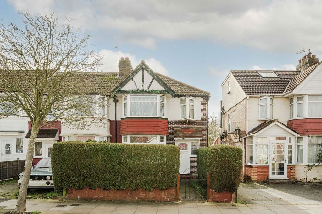 Property photo 1 of 6