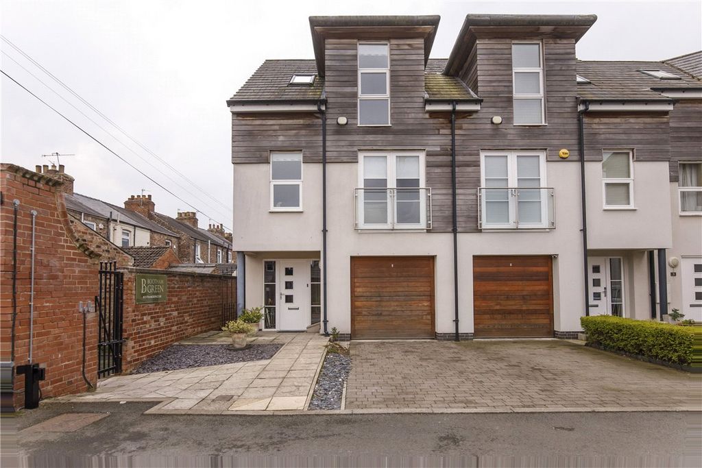 Property photo 1 of 23 Picture No. 03