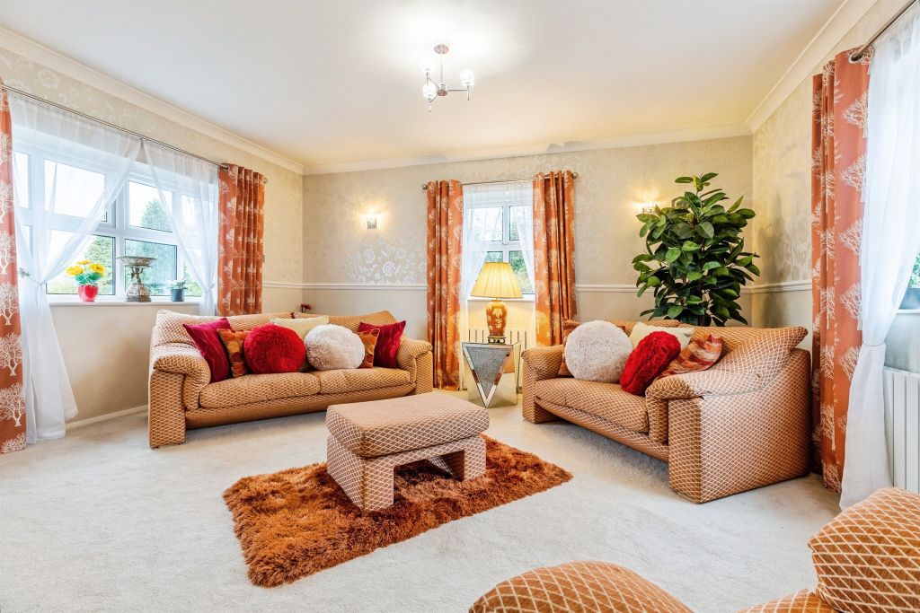 Property photo 3 of 17