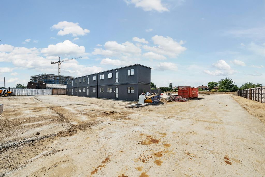 Property photo 3 of 13 1318984126863A93Ecfadb.Jpg