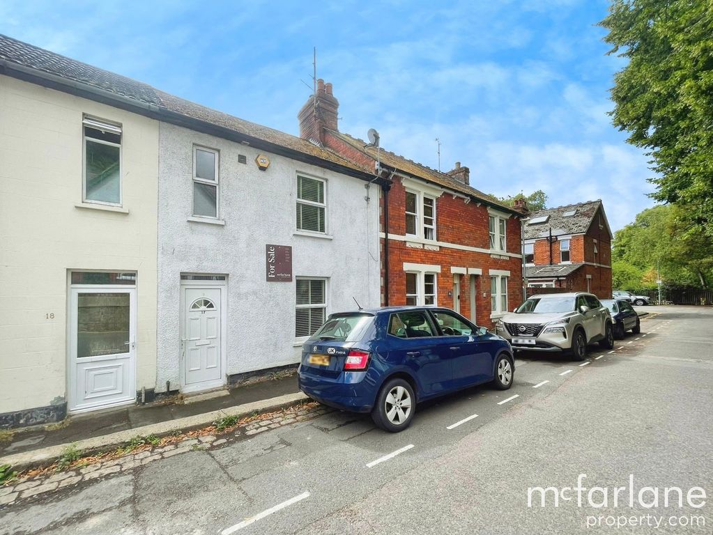 Property photo 1 of 8