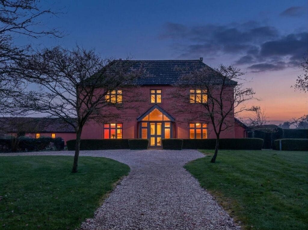 Property photo 1 of 63