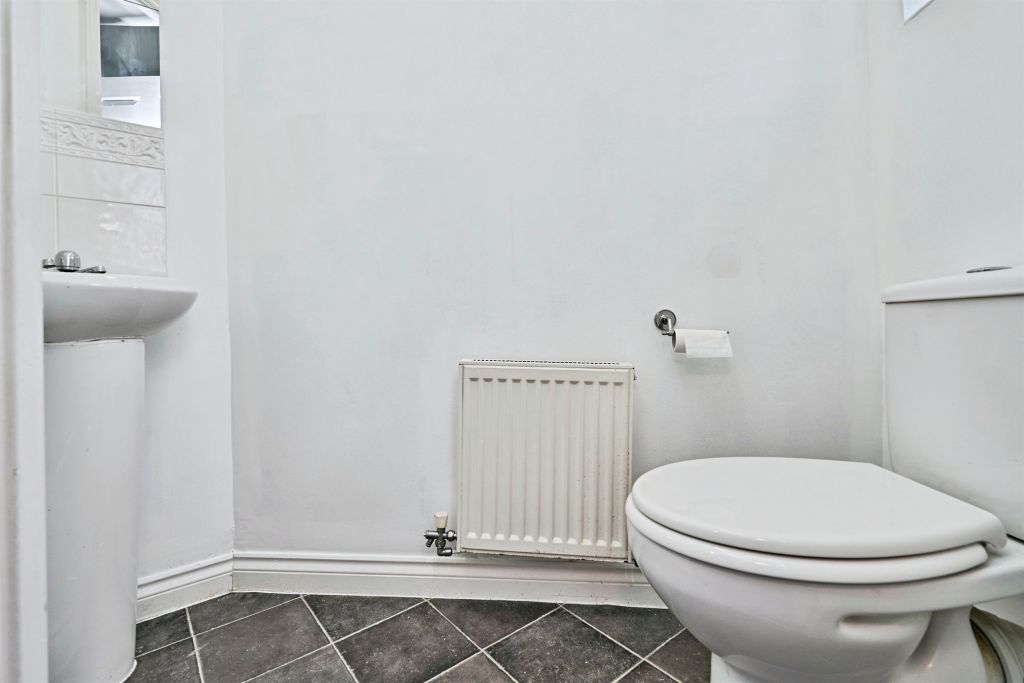 Property photo 3 of 18