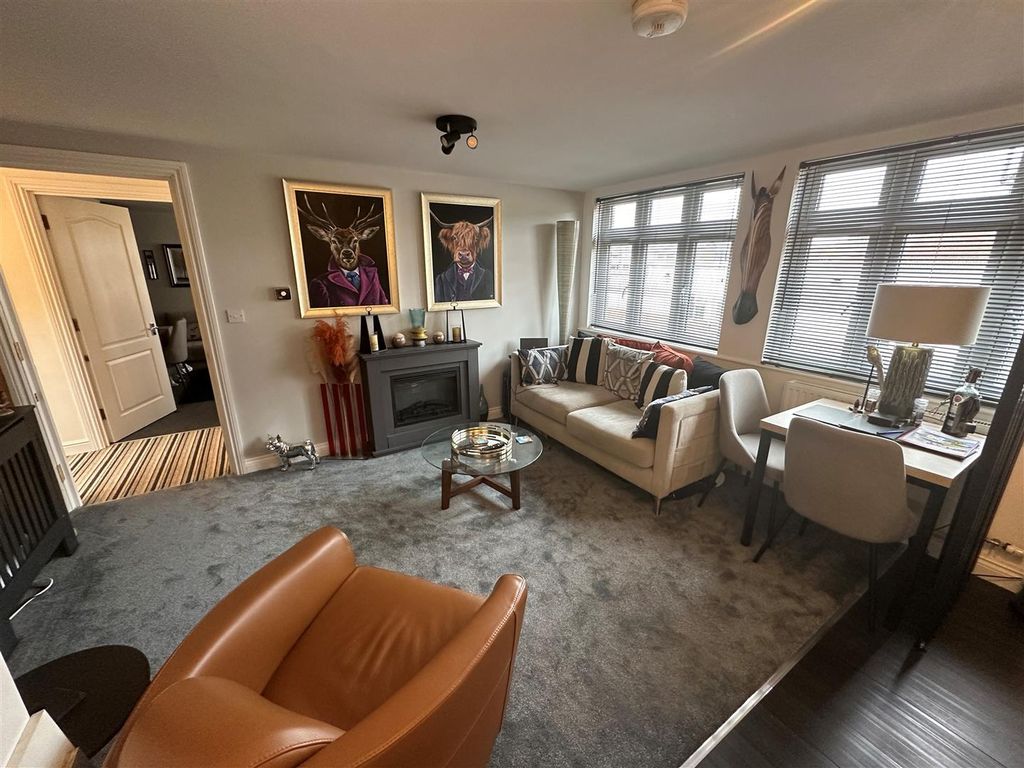 Property photo 3 of 9 2.Jpg