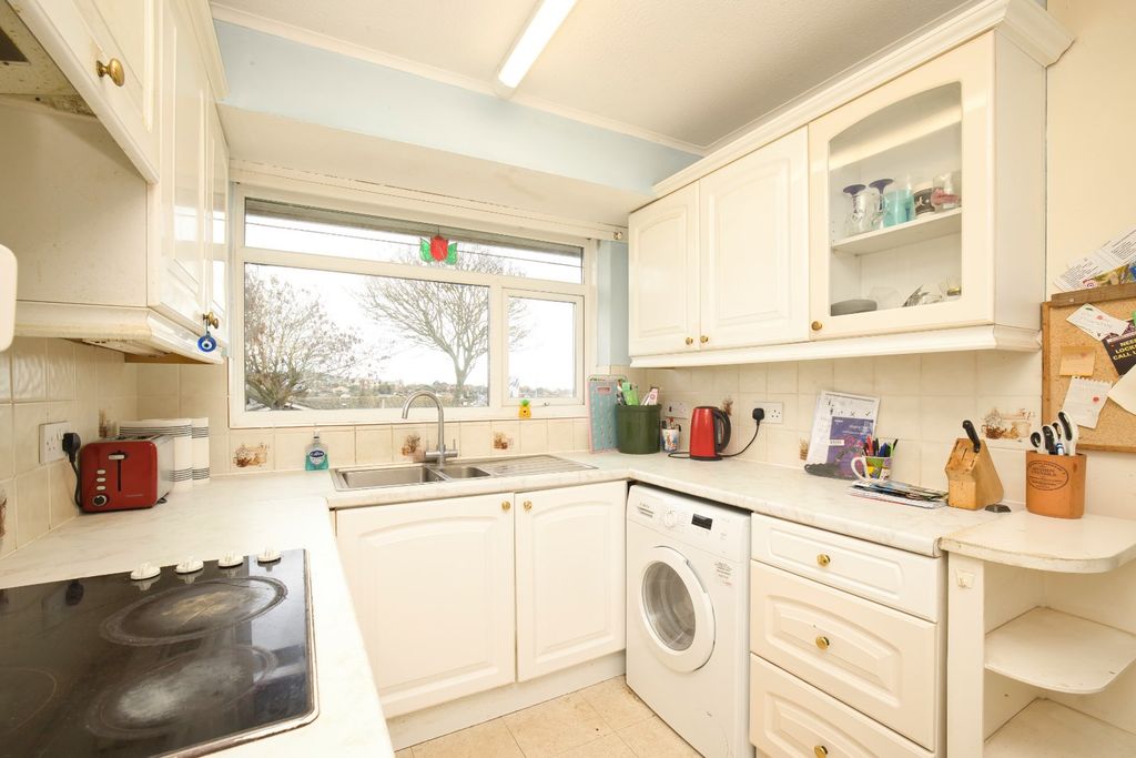 Property photo 3 of 13 Picture 3