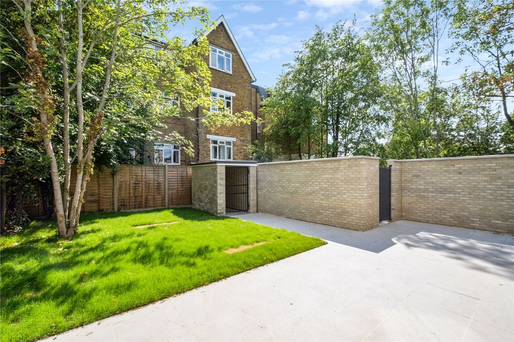 Property photo 3 of 30 Picture No. 18