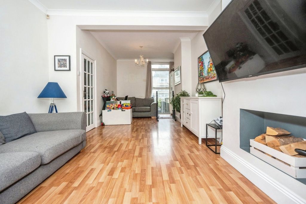 Property photo 2 of 16 Reception Room